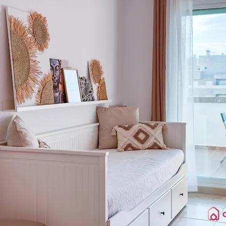 La Perla Infinity Apartment *