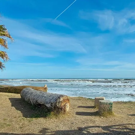 La Perla Infinity Apartment *